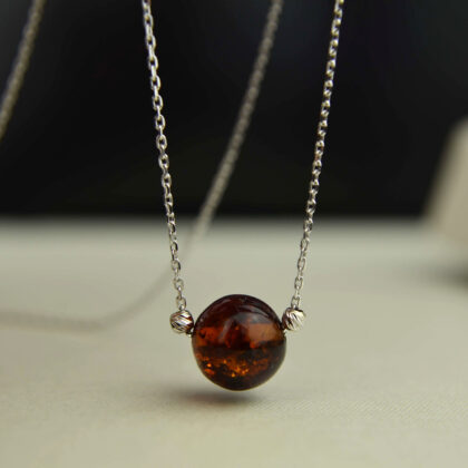 białe złoto naszyjnik z bursztynem